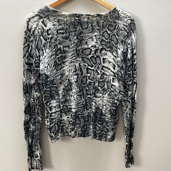 NWOT Karen Kane Animal Print Cardigan Sweater - Picture 5 of 6